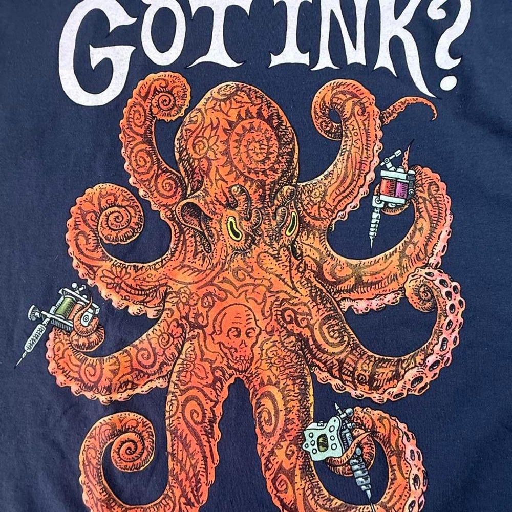 Y2K Vintage Gildan Got Ink Octopus Tattoo Machine Graphic T-Shirt Medium Blue